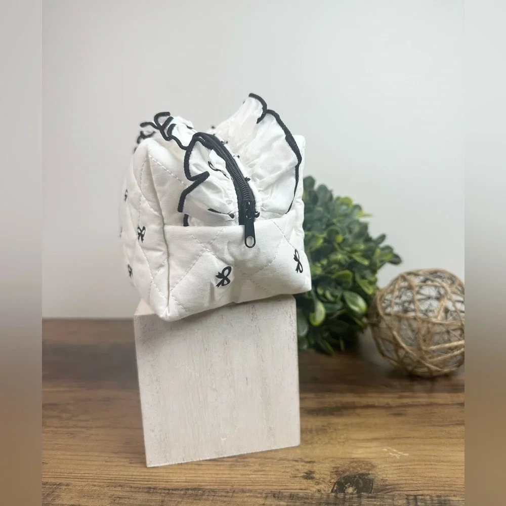Makeup Cosmetics Toiletries Bag with Cute Bows and Ruffles - Picture 3 of 6
